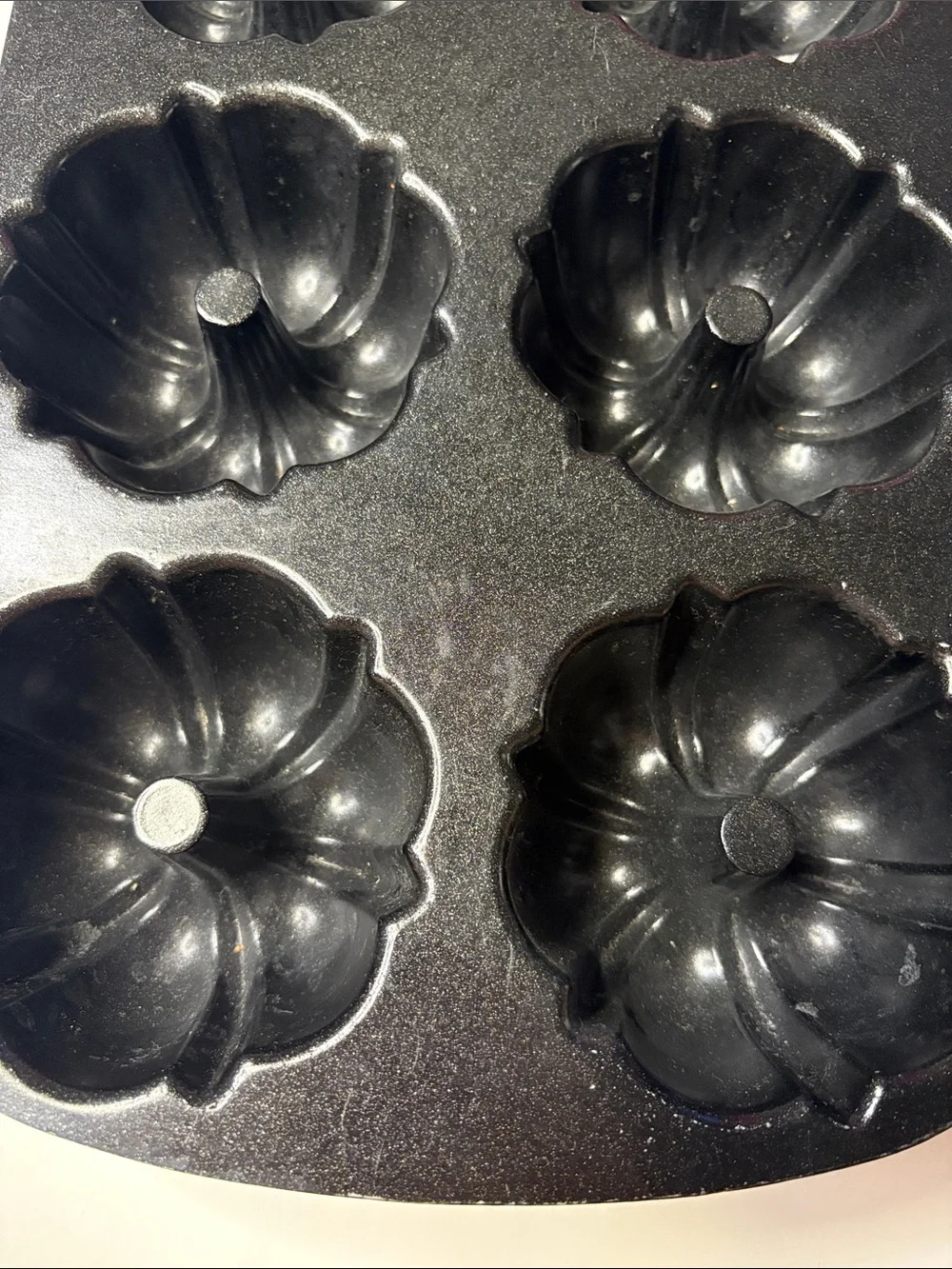 Vintage Nordic Ware Bundt-Lette 6 Cup Mini Bundt Cake Cast Aluminum Baking Pan